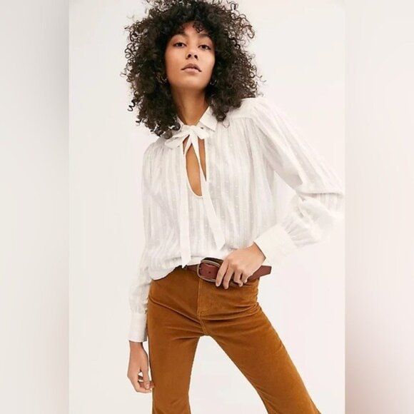 Free People Boho White Feminine Textured Blouse Western Semi Sheer Mod Dainty - Picture 1 of 8